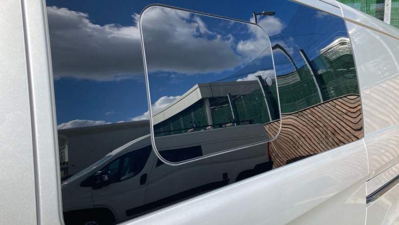 Ford Transit Custom 320 L1 Diesel Fwd 2.0 EcoBlue 170ps Low Roof D/Cab Limited Van Auto